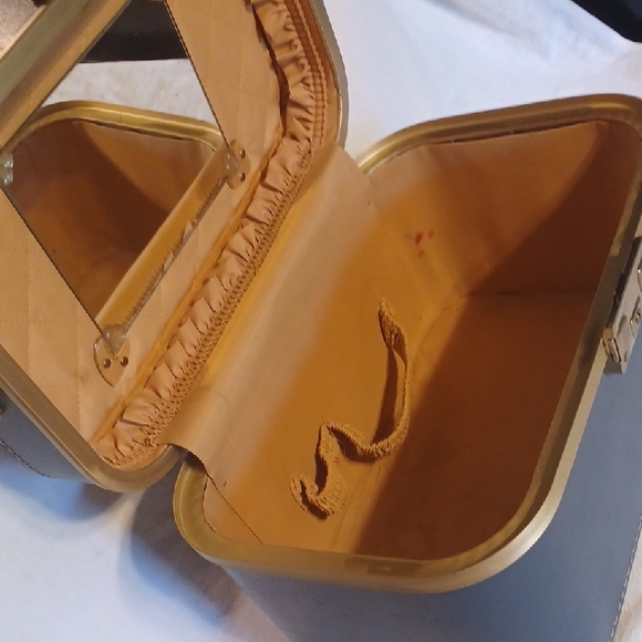 Vintage Blue Traincase, Makeup Case Travel Bag - Picture 2 of 6